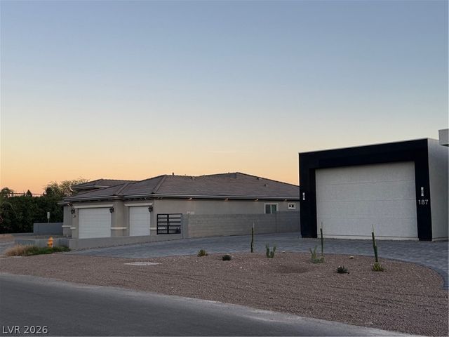 197 East Shelbourne Avenue, Las Vegas, NV 89123