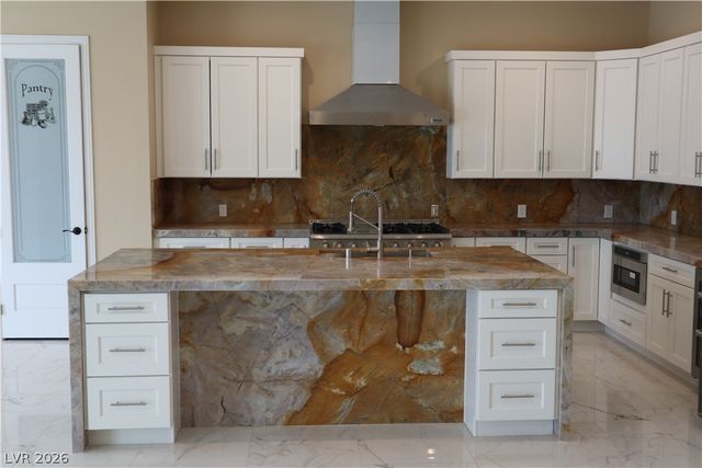 197 East Shelbourne Avenue, Las Vegas, NV 89123