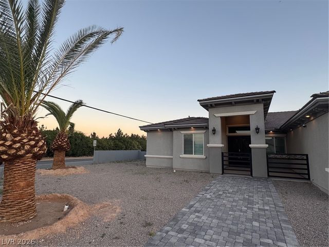 197 East Shelbourne Avenue, Las Vegas, NV 89123