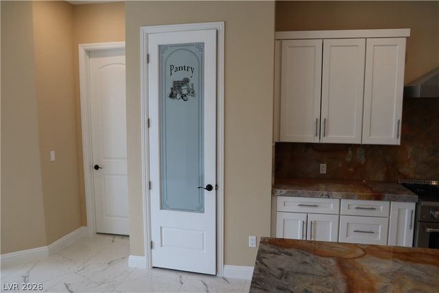 197 East Shelbourne Avenue, Las Vegas, NV 89123