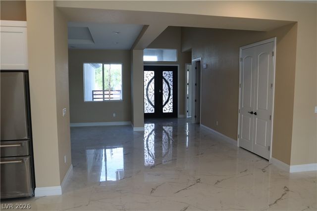 197 East Shelbourne Avenue, Las Vegas, NV 89123