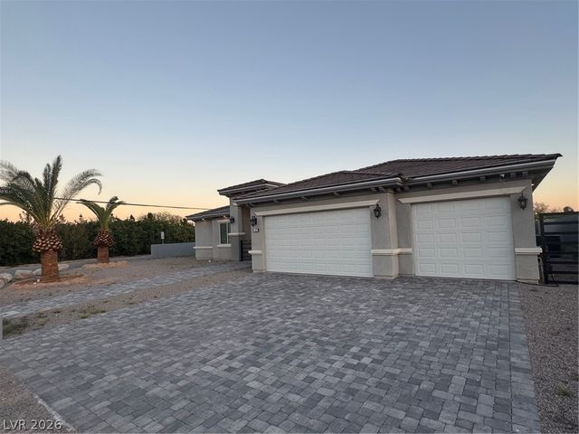 197 East Shelbourne Avenue, Las Vegas, NV 89123