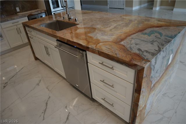 197 East Shelbourne Avenue, Las Vegas, NV 89123