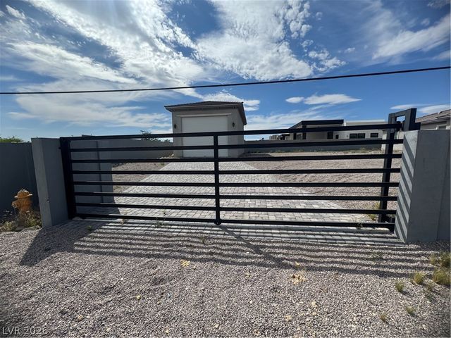 197 East Shelbourne Avenue, Las Vegas, NV 89123