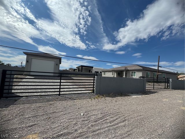 197 East Shelbourne Avenue, Las Vegas, NV 89123