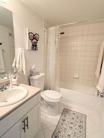 701 Brickell Key Blvd 1501, Miami, FL 33131