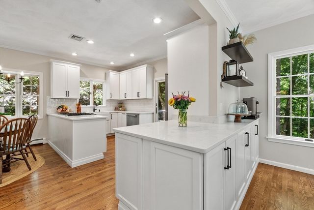 20 Nugent Lane, Reading, MA 01867