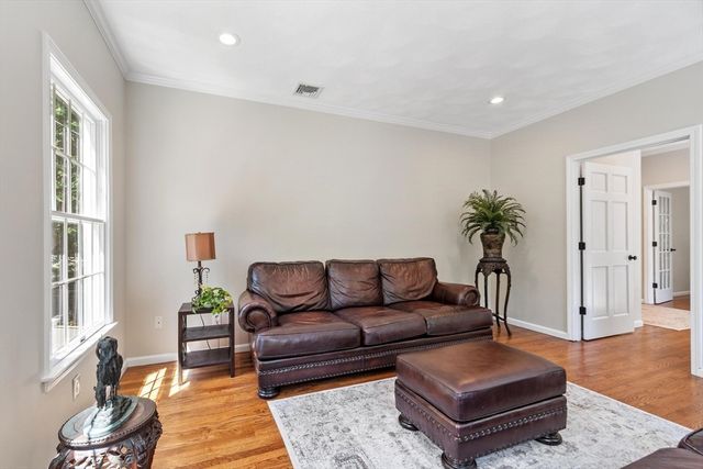 20 Nugent Lane, Reading, MA 01867