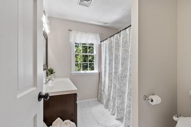 20 Nugent Lane, Reading, MA 01867