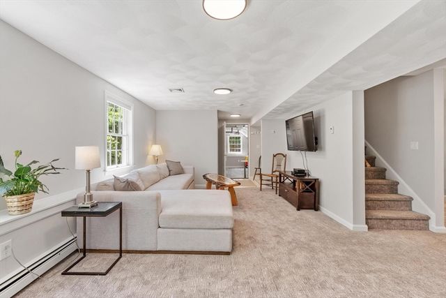20 Nugent Lane, Reading, MA 01867
