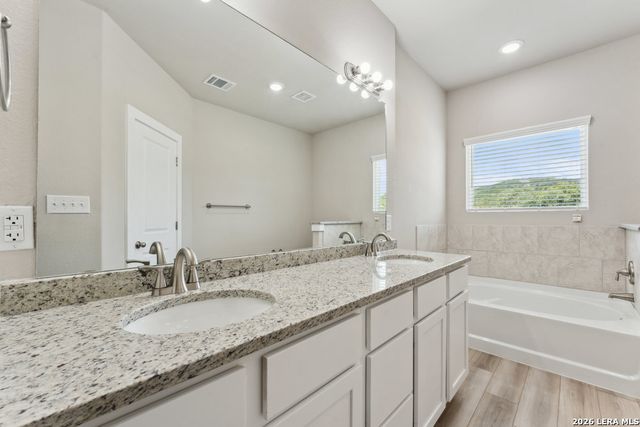 21419 Sir Walter Ln, San Antonio, TX 78256