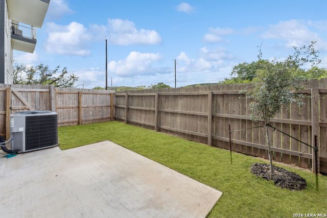 21419 Sir Walter Ln, San Antonio, TX 78256