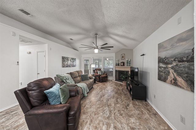 334 Dalhart Drive, Weatherford, TX 76086