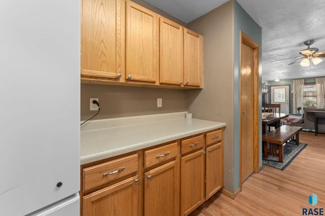 703 N Van Eps Ave, Sioux Falls, SD 57103