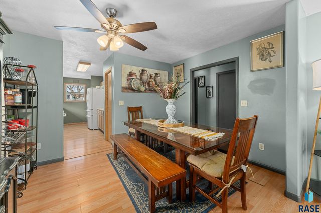 703 N Van Eps Ave, Sioux Falls, SD 57103