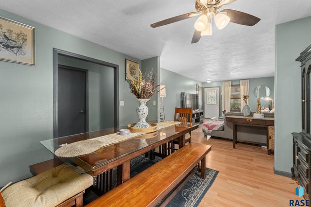 703 N Van Eps Ave, Sioux Falls, SD 57103