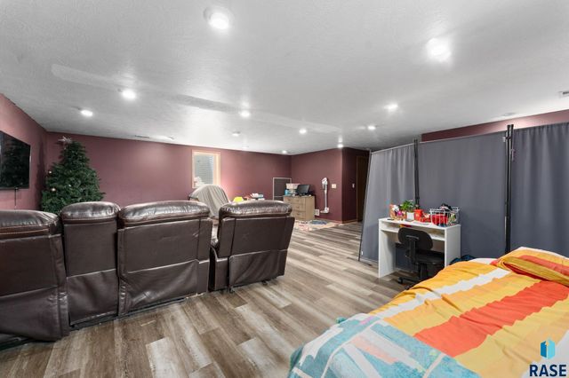 703 N Van Eps Ave, Sioux Falls, SD 57103