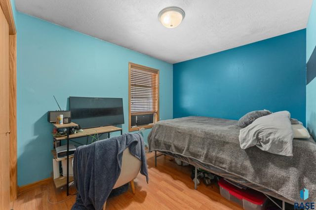 703 N Van Eps Ave, Sioux Falls, SD 57103