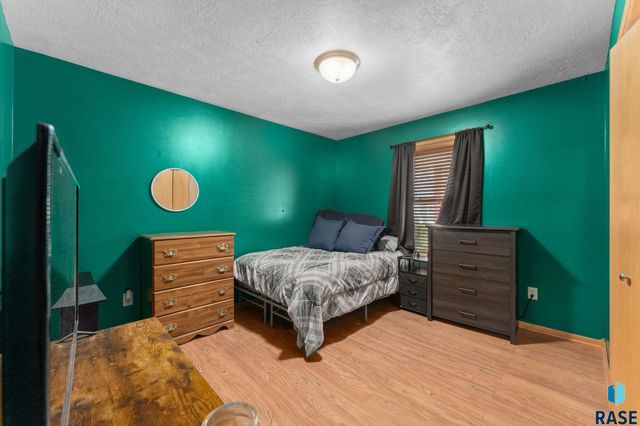 703 N Van Eps Ave, Sioux Falls, SD 57103