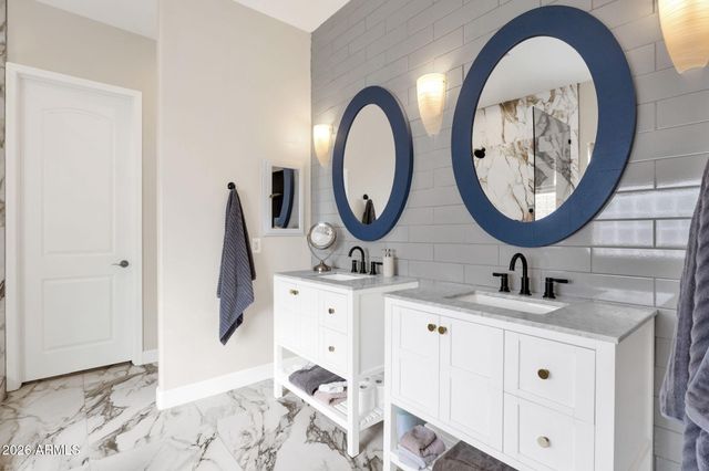 9718 E INGLEWOOD Circle, Mesa, AZ 85207