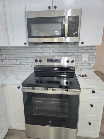 36117 Del Ray Drive, Sterling Heights, MI 48310