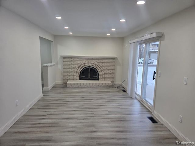 36117 Del Ray Drive, Sterling Heights, MI 48310