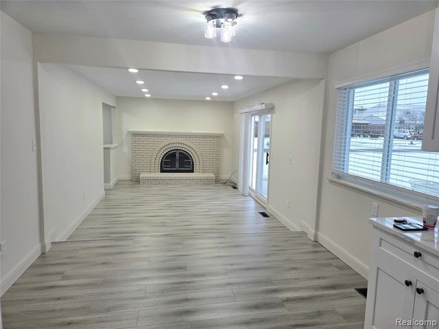 36117 Del Ray Drive, Sterling Heights, MI 48310