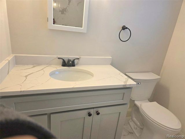 36117 Del Ray Drive, Sterling Heights, MI 48310