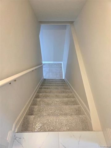 36117 Del Ray Drive, Sterling Heights, MI 48310