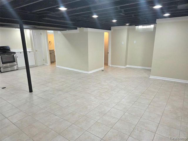 36117 Del Ray Drive, Sterling Heights, MI 48310