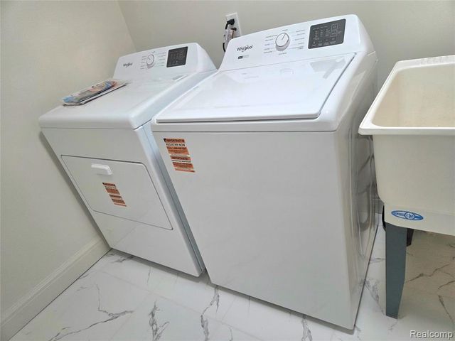 36117 Del Ray Drive, Sterling Heights, MI 48310