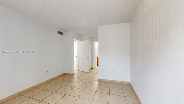 15600 SW 80th Street L-202, Miami, FL 33193