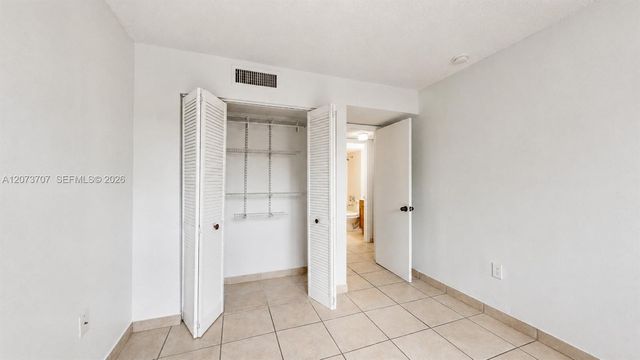 15600 SW 80th Street L-202, Miami, FL 33193