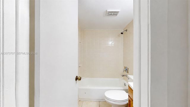15600 SW 80th Street L-202, Miami, FL 33193