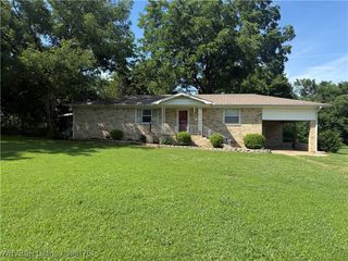 323 SE 2nd Street, Spiro, OK 74959