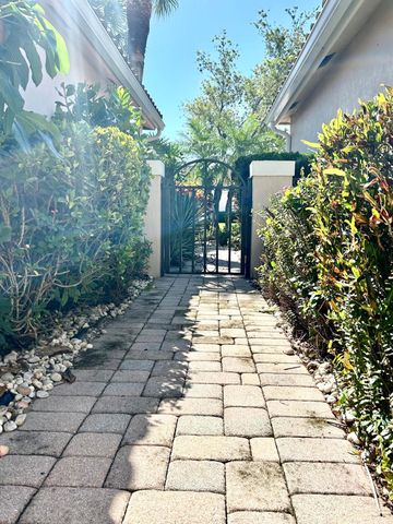 5193 Corbel Lake Way, Boynton Beach, FL 33437