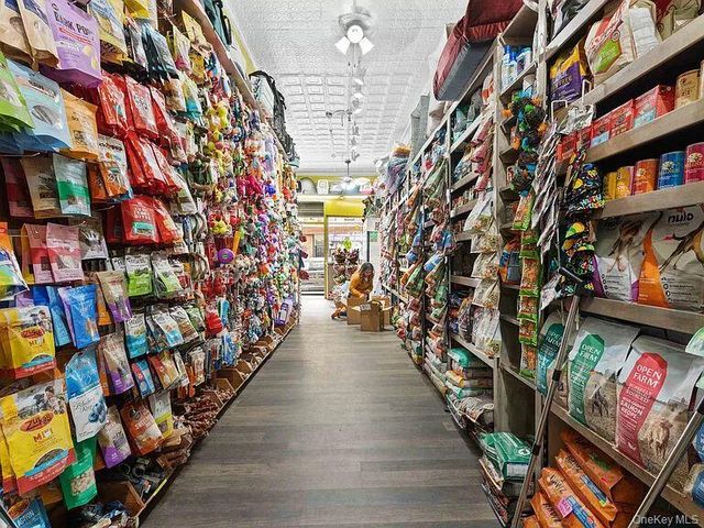 181 Irving Avenue, Brooklyn, NY 11237
