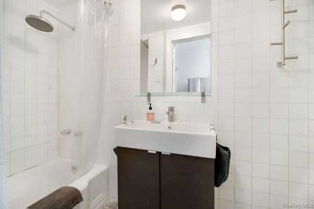 181 Irving Avenue, Brooklyn, NY 11237