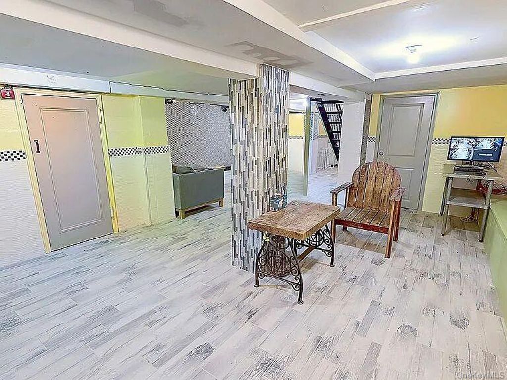 181 Irving Avenue, Brooklyn, NY 11237 — photo 2
