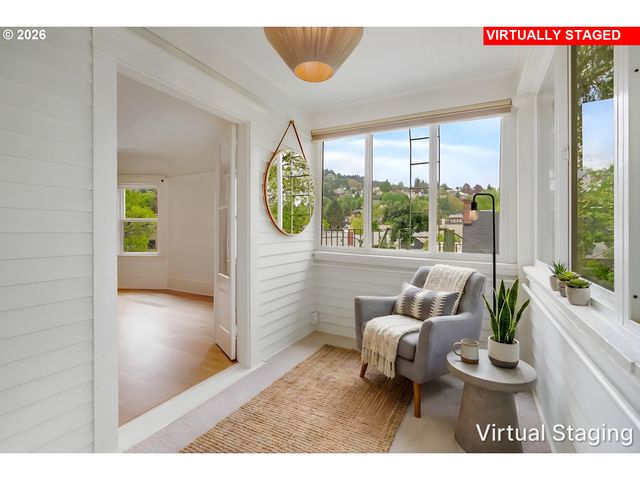 2387 Nw NORTHRUP St 9, Portland, OR 97210