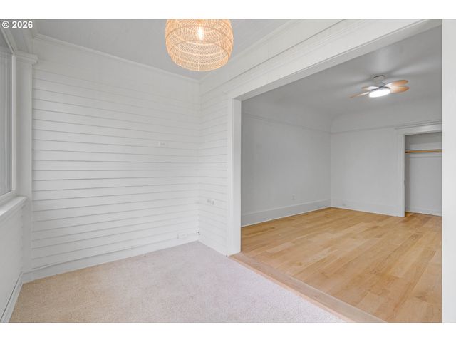 2387 Nw NORTHRUP St 9, Portland, OR 97210