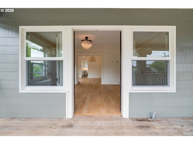 2387 Nw NORTHRUP St 9, Portland, OR 97210