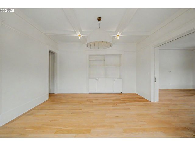 2387 Nw NORTHRUP St 9, Portland, OR 97210