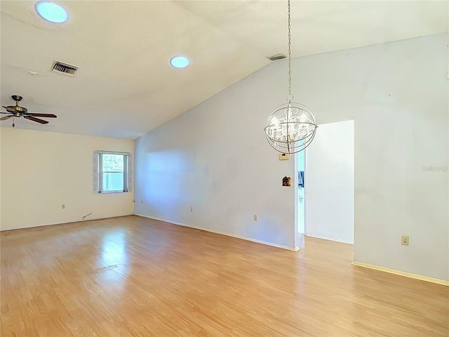 7622 CLOVIS COURT, New Port Richey, FL 34653