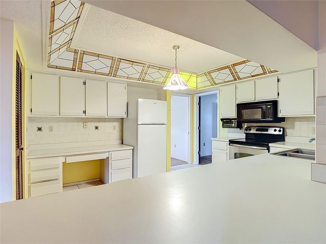 7622 CLOVIS COURT, New Port Richey, FL 34653