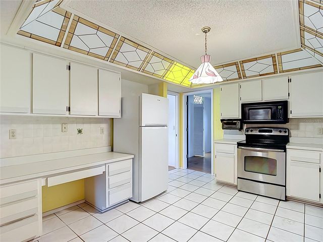 7622 CLOVIS COURT, New Port Richey, FL 34653