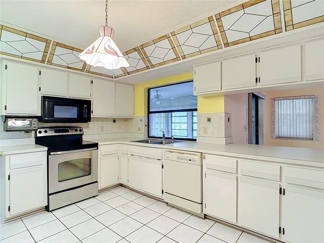 7622 CLOVIS COURT, New Port Richey, FL 34653