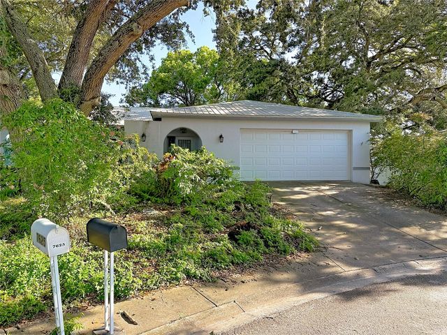 7622 CLOVIS COURT, New Port Richey, FL 34653