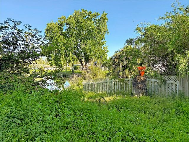 7622 CLOVIS COURT, New Port Richey, FL 34653