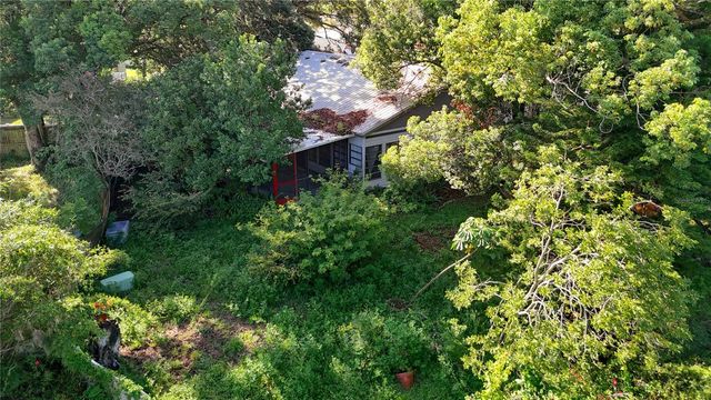 7622 CLOVIS COURT, New Port Richey, FL 34653